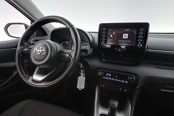 Toyota Yaris 13 of 28