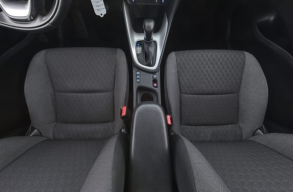 Toyota Yaris 16 of 28