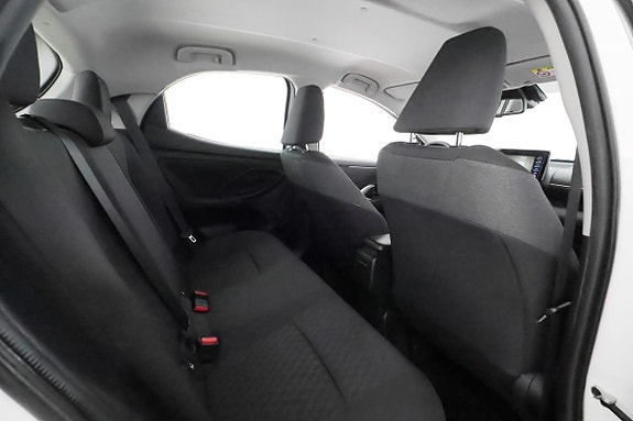 Toyota Yaris 18 of 28