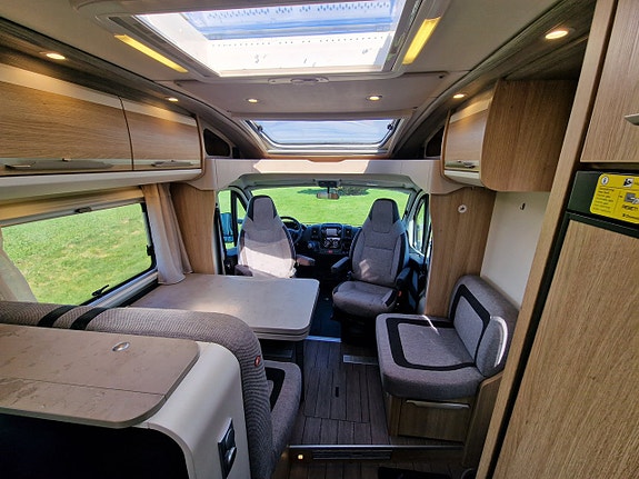Knaus 700 MEB Sky Ti 3 of 16