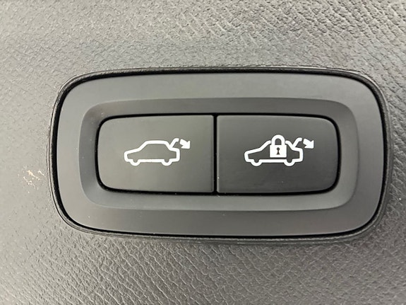Volvo XC90 14 of 15