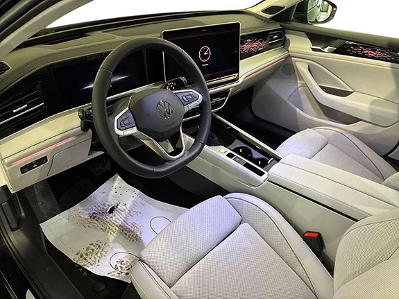 Volkswagen Passat 5 of 5