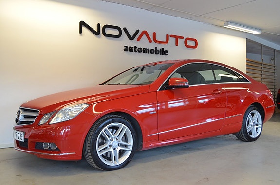 Mercedes-Benz E250 3 of 5