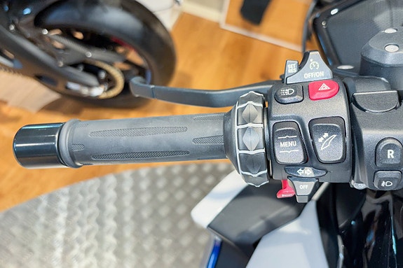 BMW K 1600 GT |Akrapovic|Denali|Wunderlich|Motorbågar|ENDAST 231 mil| 16 of 17