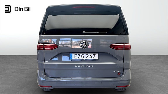 Volkswagen Multivan 5 of 5