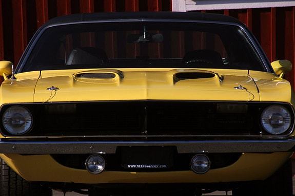 Plymouth Hemi Cuda 9 of 30