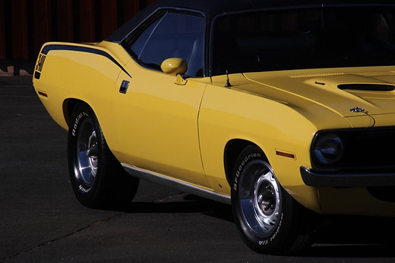 Plymouth Hemi Cuda 2 of 5
