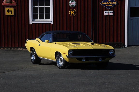 Plymouth Hemi Cuda 3 of 5