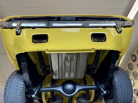 Plymouth Hemi Cuda 23 of 30