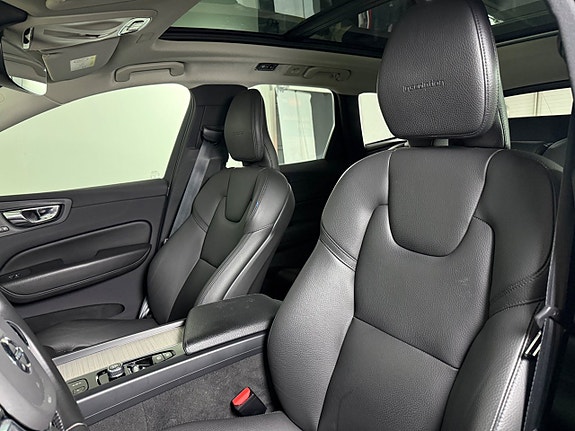 Volvo XC60 10 of 20
