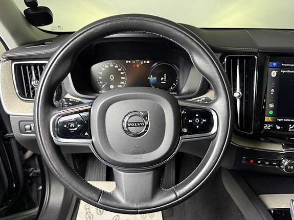 Volvo XC60 12 of 20