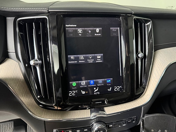 Volvo XC60 16 of 20