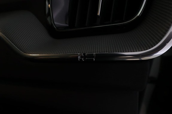 Volvo XC60 29 of 30