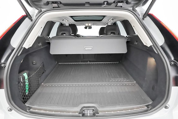 Volvo XC60 23 of 30