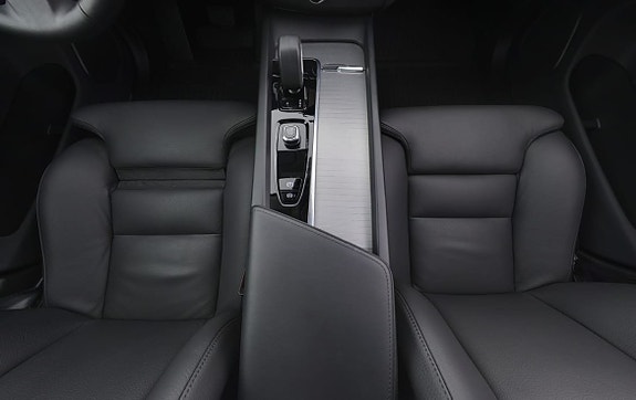 Volvo XC60 9 of 30