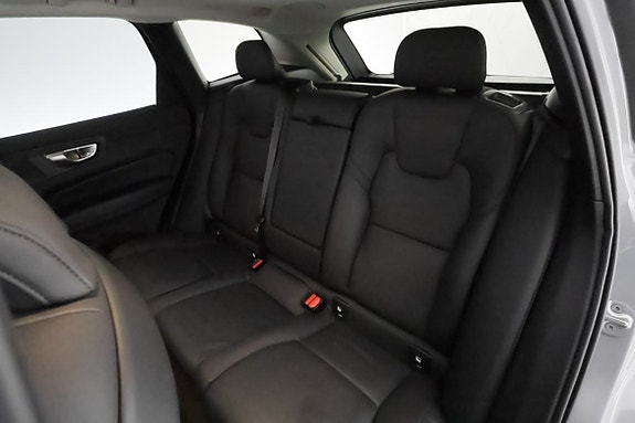 Volvo XC60 21 of 30
