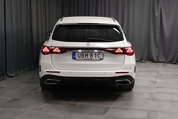 Mercedes-Benz E220 d 4 of 5