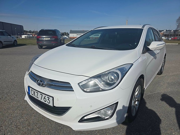 Hyundai i40 2 of 5