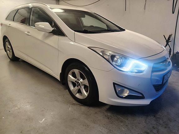 Hyundai i40 4 of 5