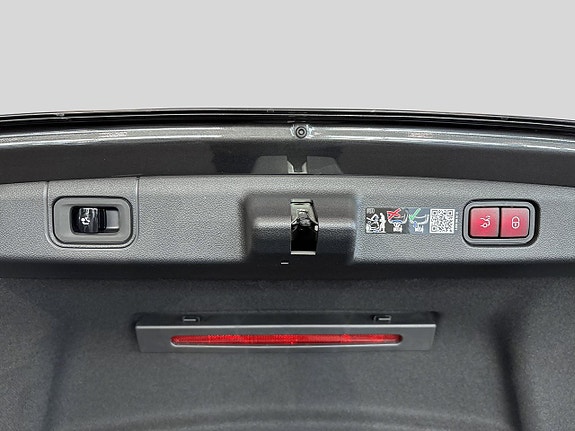 Mercedes-Benz E300 de 12 of 13