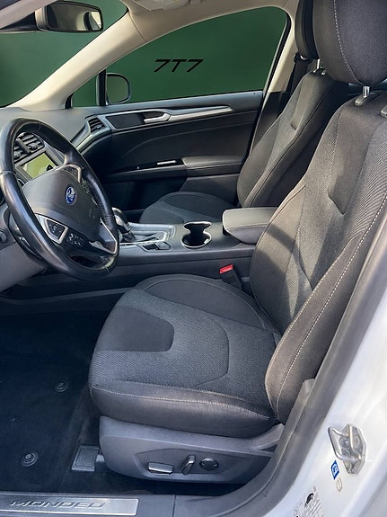 Ford Mondeo 10 of 30