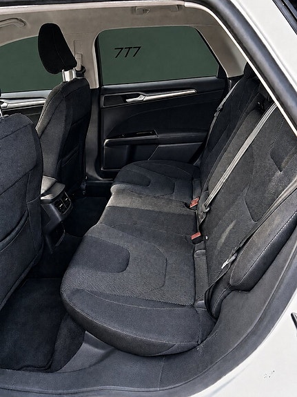 Ford Mondeo 11 of 30
