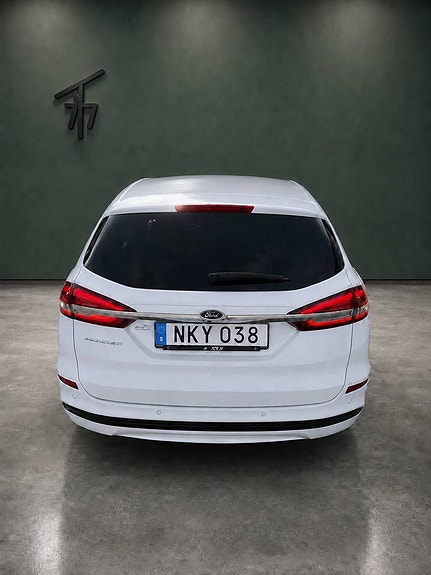 Ford Mondeo 8 of 30
