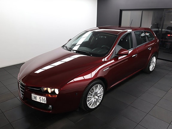Alfa Romeo 159 3 of 5