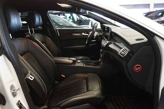Mercedes-Benz CLS350 14 of 17