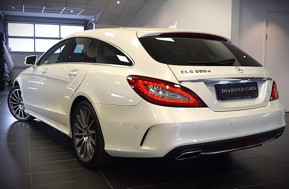 Mercedes-Benz CLS350 3 of 17