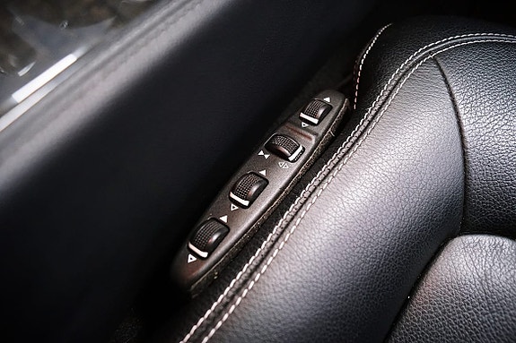 Mercedes-Benz CLS350 15 of 17