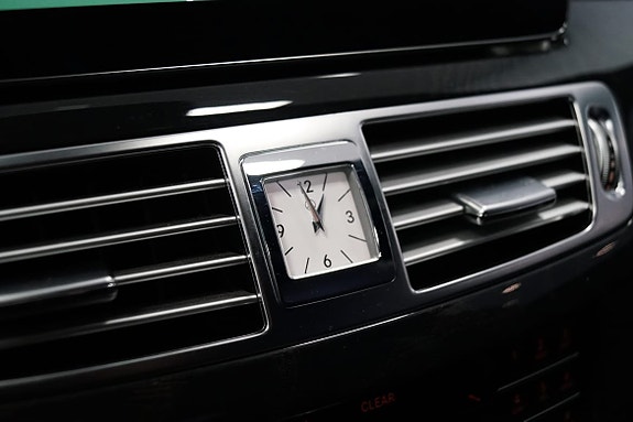 Mercedes-Benz CLS350 10 of 17