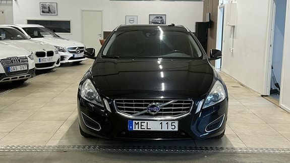 Volvo V60 3 of 15
