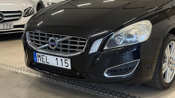 Volvo V60 5 of 15