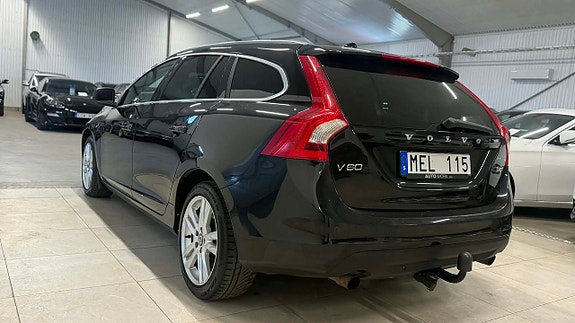 Volvo V60 8 of 15