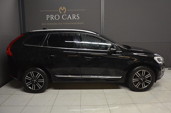 Volvo XC60 2 of 5