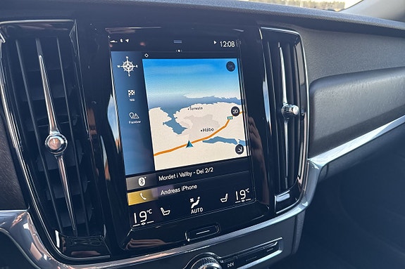 Volvo V90 Cross Country 14 of 14