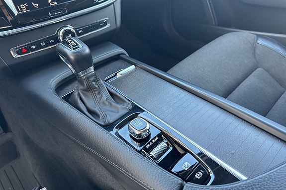 Volvo V90 Cross Country 13 of 14