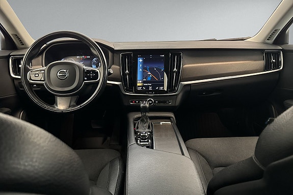 Volvo V90 Cross Country 11 of 14