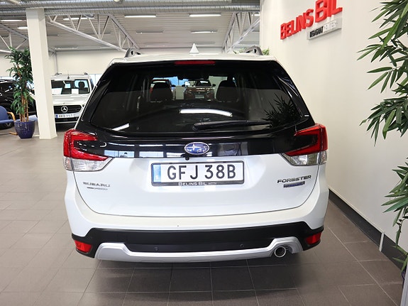 Subaru Forester 4 of 5