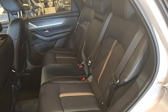 Mazda CX-60 8 of 10