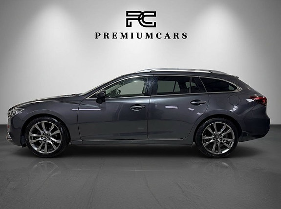 Mazda 6 3 of 5