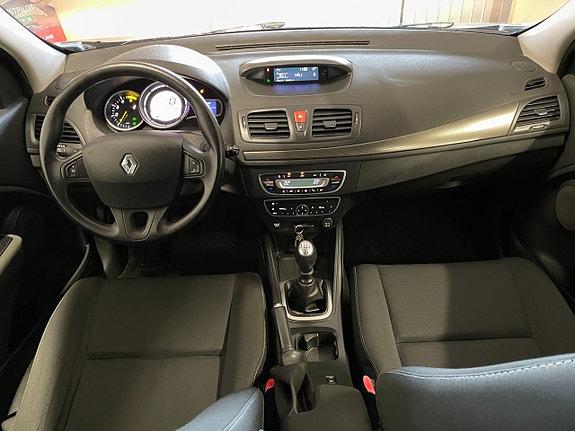 Renault Megane 12 of 19