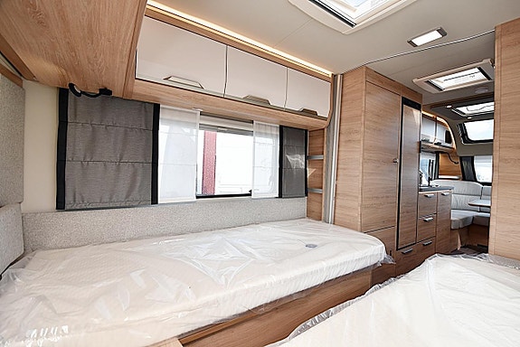 Knaus 540 UE Südwind Black Selection, Långbäddar 17 of 27