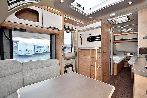 Knaus 540 UE Südwind Black Selection, Långbäddar 7 of 27