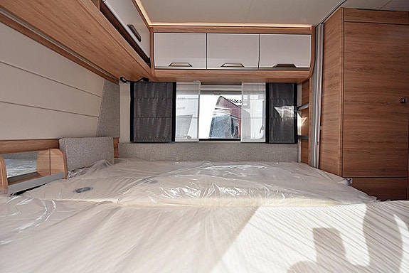 Knaus 540 UE Südwind Black Selection, Långbäddar 15 of 27