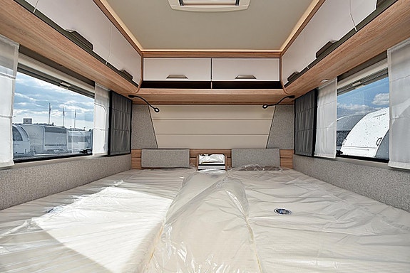 Knaus 540 UE Südwind Black Selection, Långbäddar 14 of 27