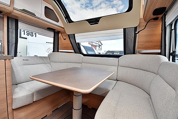 Knaus 540 UE Südwind Black Selection, Långbäddar 5 of 5