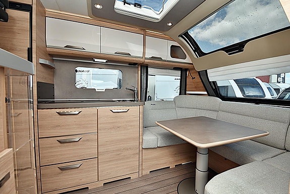 Knaus 540 UE Südwind Black Selection, Långbäddar 3 of 27
