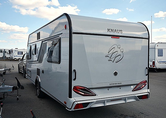 Knaus 540 UE Südwind Black Selection, Långbäddar 26 of 27